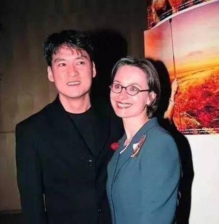 2025澳门马经,最新资料和周华健儿子结婚与周华健儿子结婚照片和结婚照
